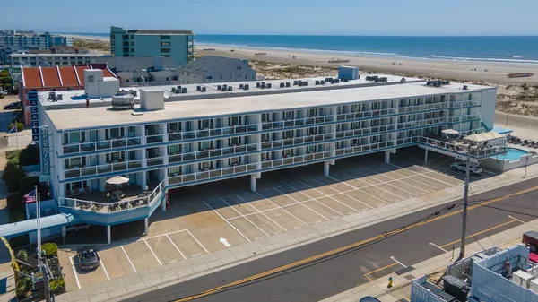 $425,000 | 9103 Atlantic Avenue, Unit 411, Wildwood Crest, NJ 08260