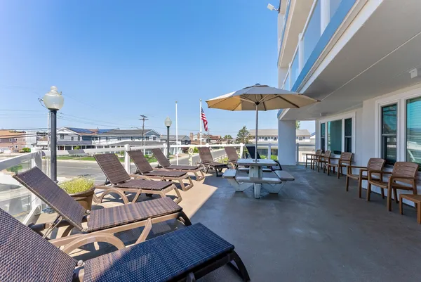 $425,000 | 9103 Atlantic Avenue, Unit 411, Wildwood Crest, NJ 08260