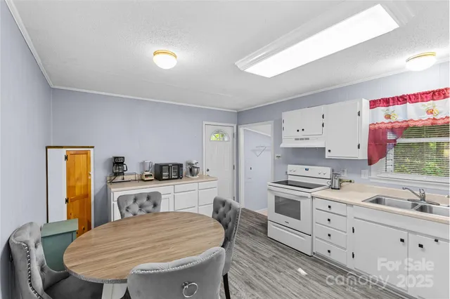 $260,000 | 124 Willow Street, Stanley, NC 28164