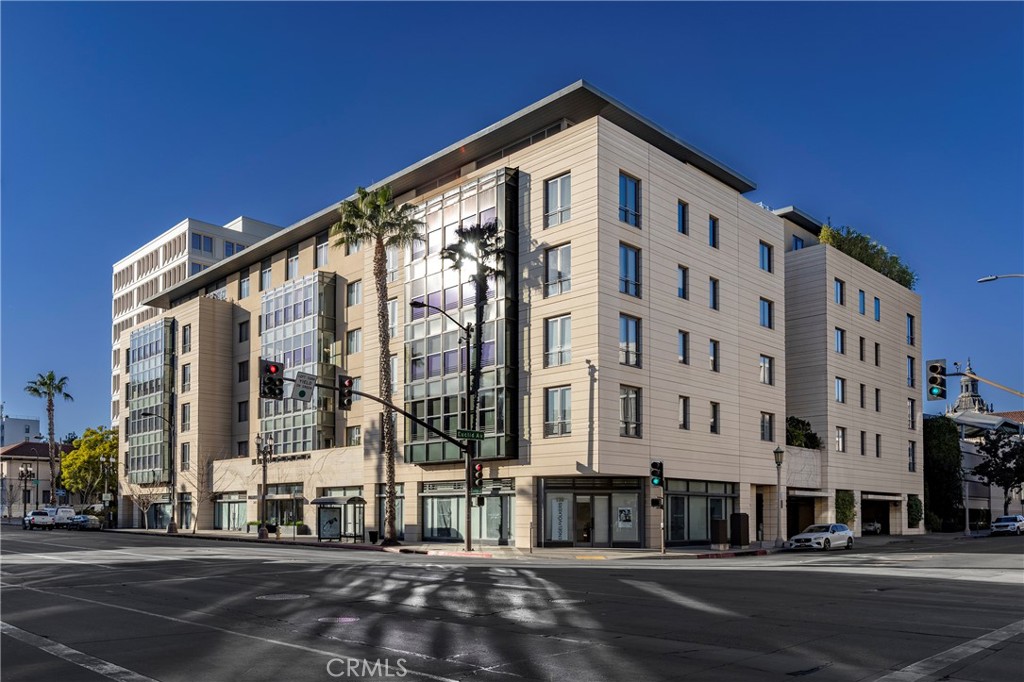345 East Colorado Boulevard, Unit 404 Pasadena, CA 91101 - Photo 6 of 57 a front view of a building