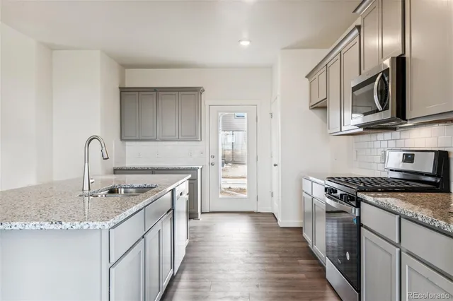 $498,495 | 28691 East 8th Avenue, Watkins, CO 80137