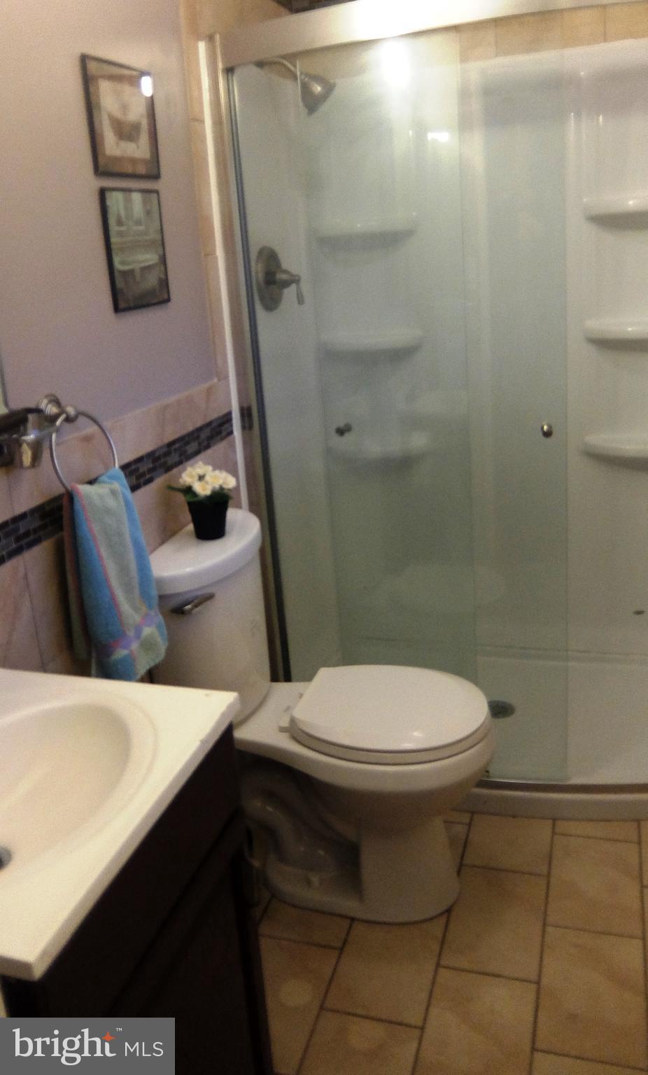 6016 Trailside Drive Springfield, VA 22150 - Photo 15 of 22 Bath