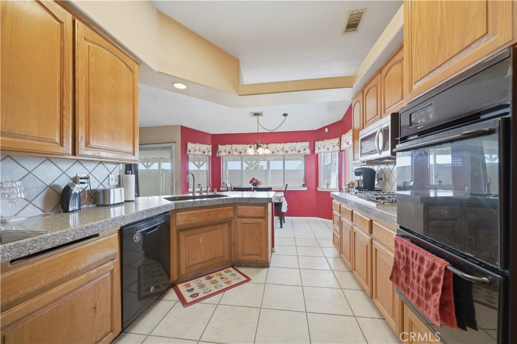 12035 Barbet Road Phelan, CA 92371 - Photo 8 of 47