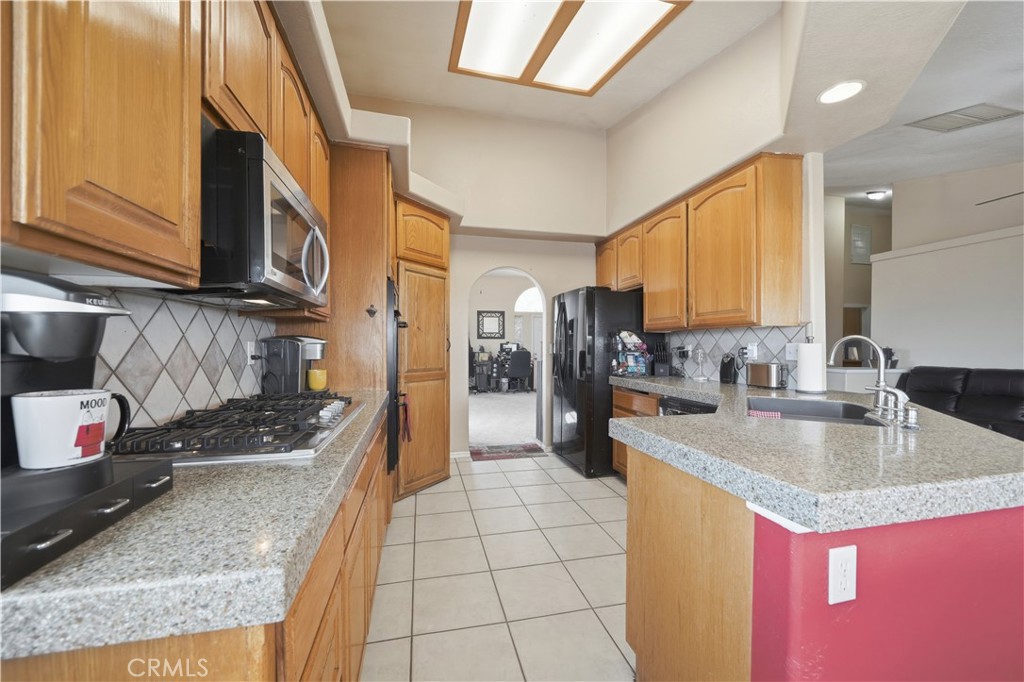 12035 Barbet Road Phelan, CA 92371 - Photo 10 of 47