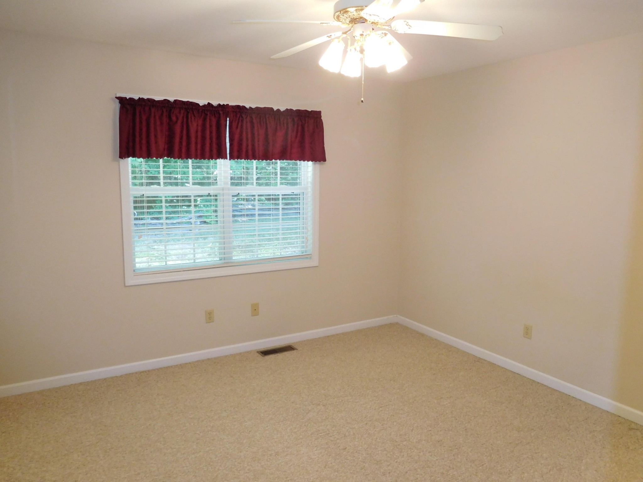 1105 Arrowhead Road, Unit 5 Monterey, TN 38574 - Photo 18 of 20 Gallery Image 18