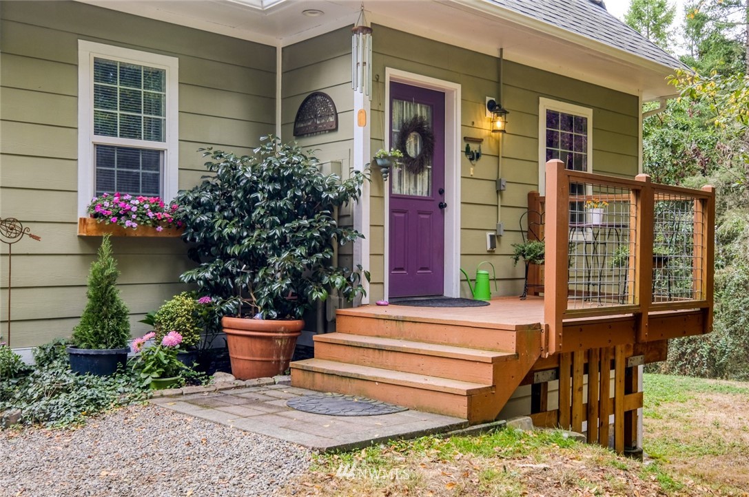 5562 Cape George Road Port Townsend, WA 98368 - Photo 2 of 29 Gallery Image 2