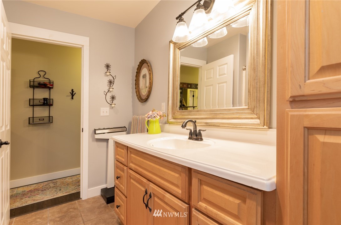 5562 Cape George Road Port Townsend, WA 98368 - Photo 14 of 29 Gallery Image 14