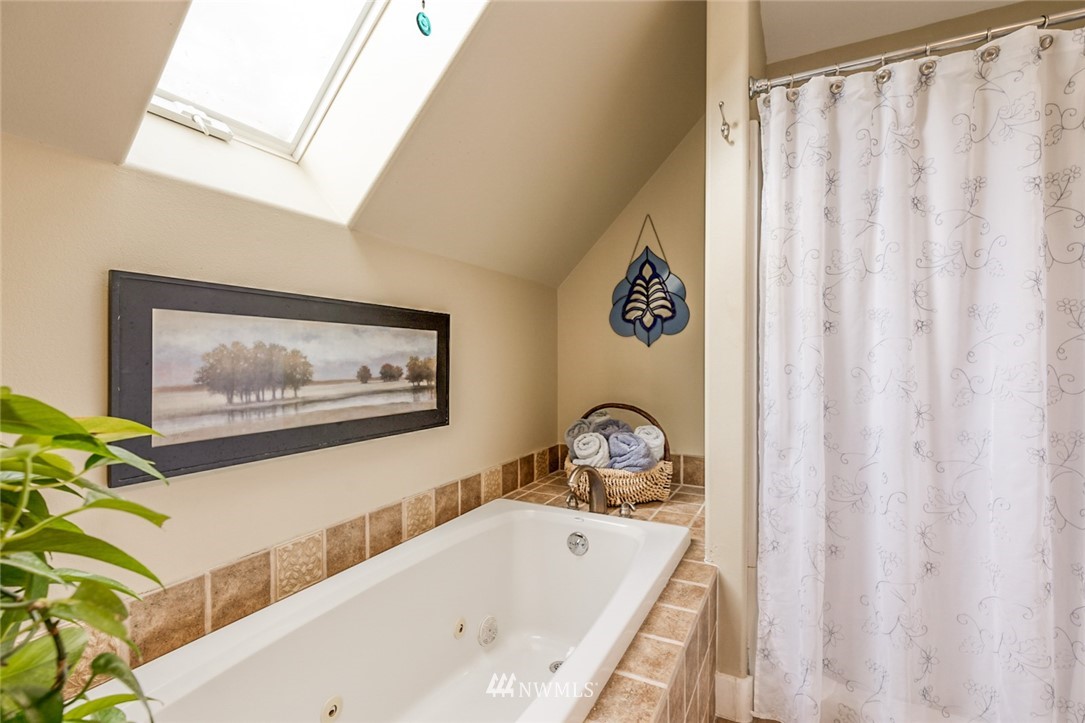5562 Cape George Road Port Townsend, WA 98368 - Photo 20 of 29 Gallery Image 20