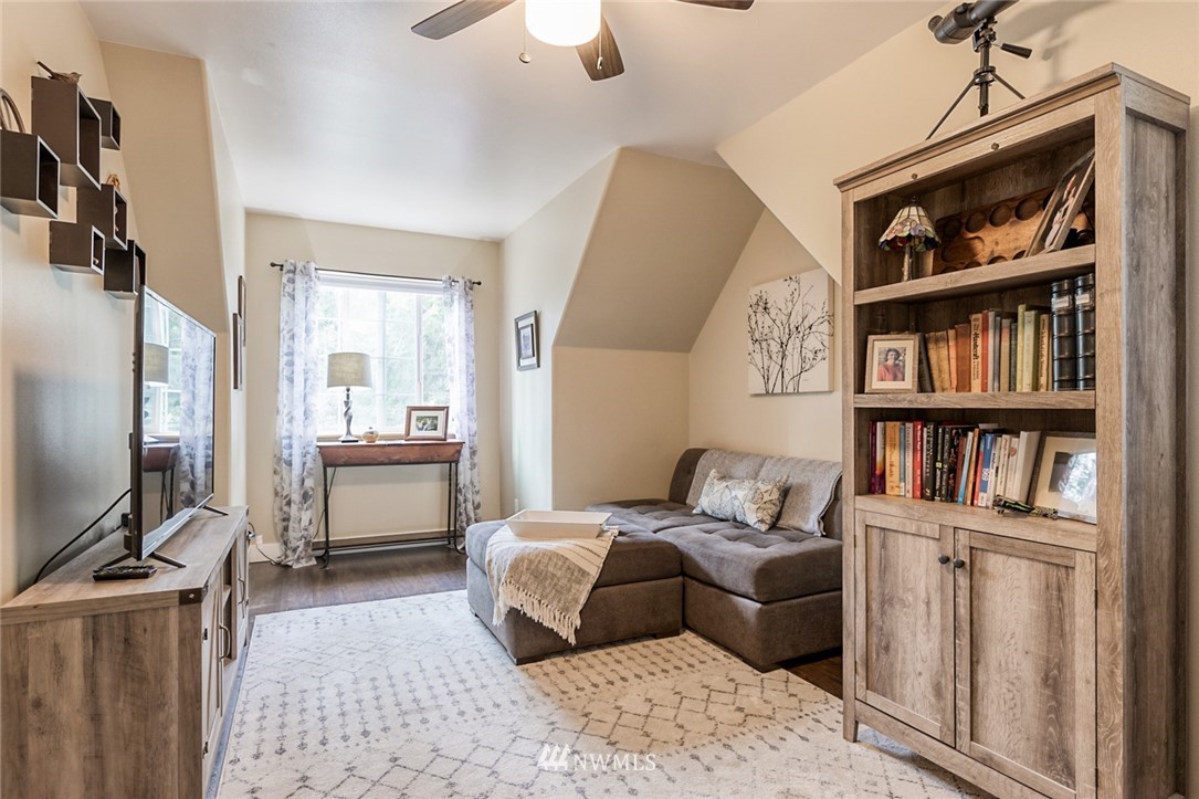 5562 Cape George Road Port Townsend, WA 98368 - Photo 21 of 29 Gallery Image 21