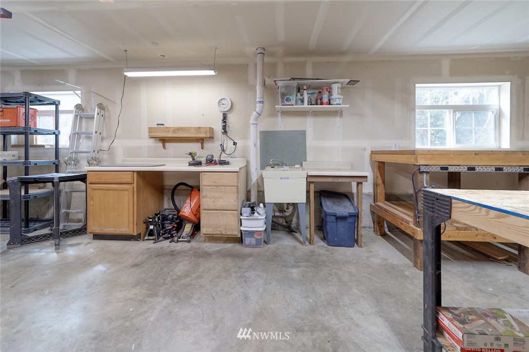 5562 Cape George Road Port Townsend, WA 98368 - Photo 24 of 29 Gallery Image 24