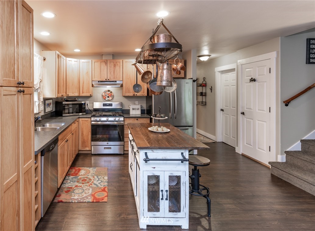 5562 Cape George Road Port Townsend, WA 98368 - Photo 8 of 29 Gallery Image 8