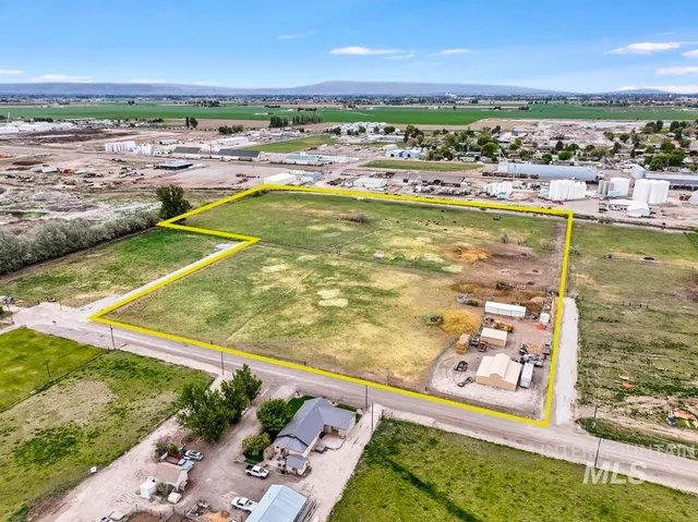 $403,500 | Tbd Sunnyslope Drive, Paul, ID 83347