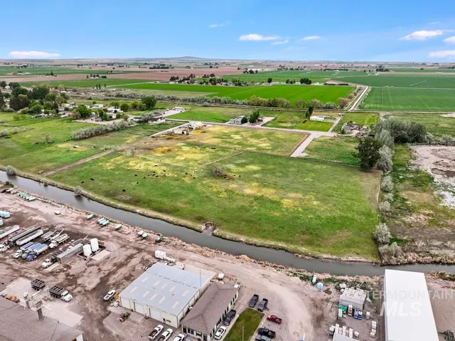 $403,500 | Tbd Sunnyslope Drive, Paul, ID 83347