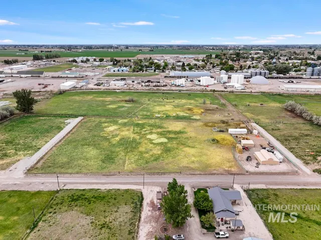 $403,500 | Tbd Sunnyslope Drive, Paul, ID 83347