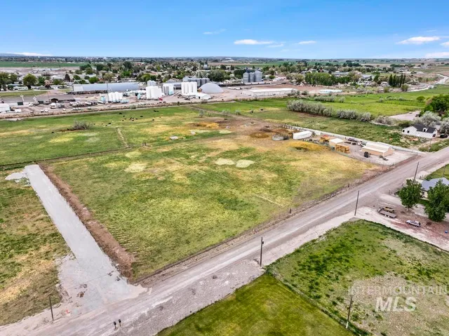 $403,500 | Tbd Sunnyslope Drive, Paul, ID 83347