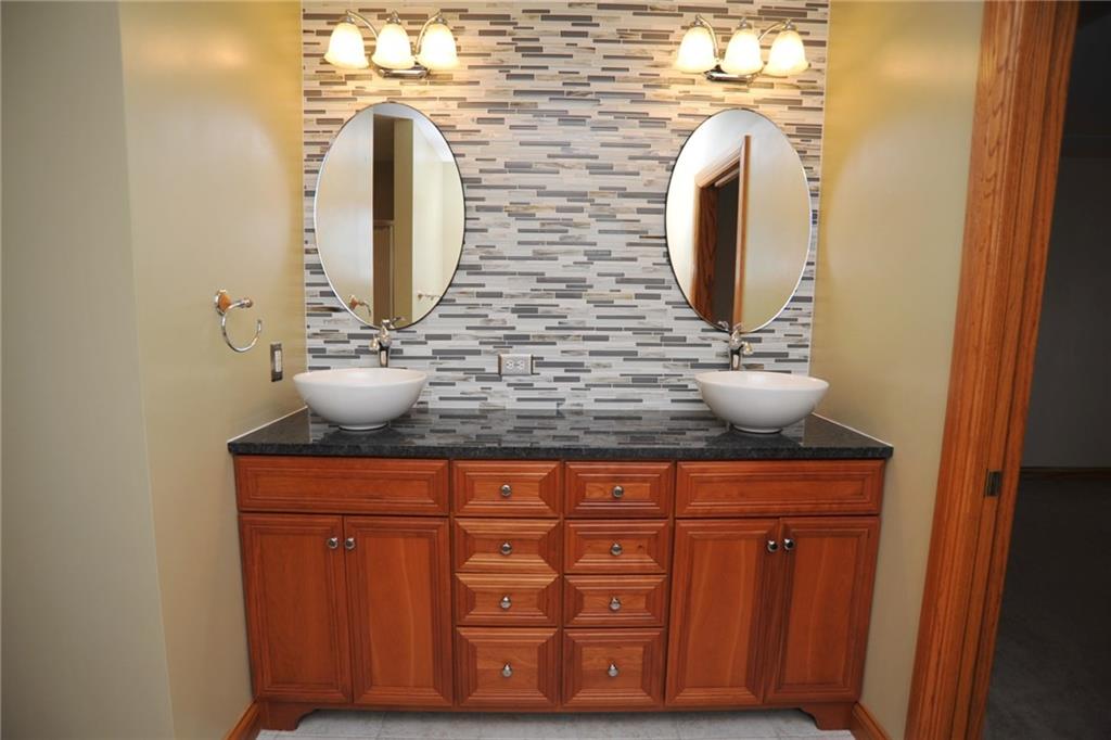 595 Northfield Road Plainfield, IN 46168 - Photo 14 of 24 Gallery Image 14