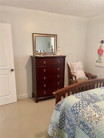 $180,000 | 3940 Northwest 42nd Avenue, Unit 319, Lauderdale Lakes, FL 33319