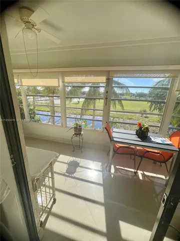 $180,000 | 3940 Northwest 42nd Avenue, Unit 319, Lauderdale Lakes, FL 33319