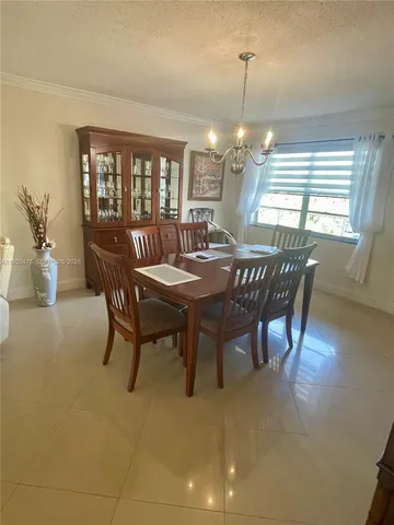 $180,000 | 3940 Northwest 42nd Avenue, Unit 319, Lauderdale Lakes, FL 33319