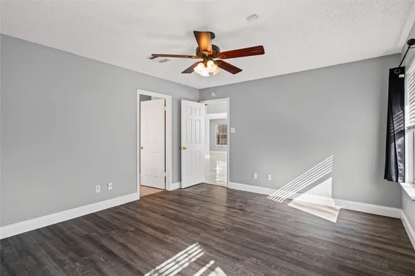 $1,800 | 16207 Parkway Drive, Pflugerville, TX 78660
