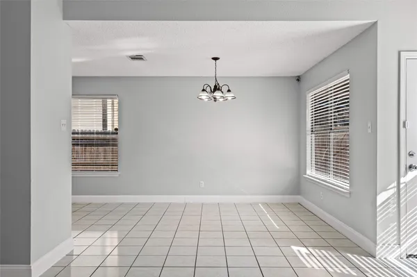 $1,800 | 16207 Parkway Drive, Pflugerville, TX 78660