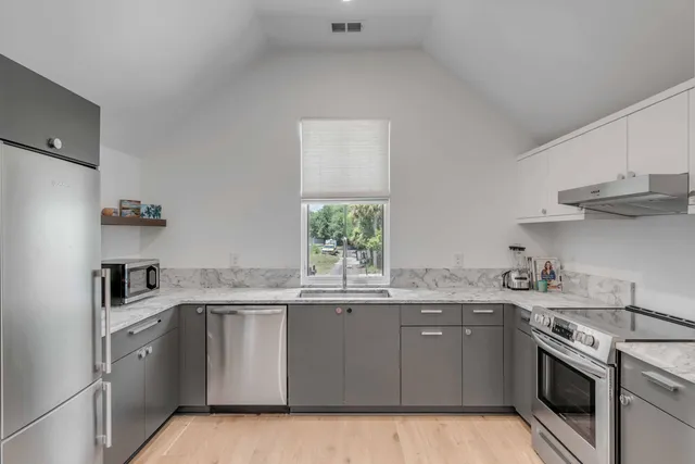 $4,250,000 | 19 Mobile Street, Mount Pleasant, SC 29464