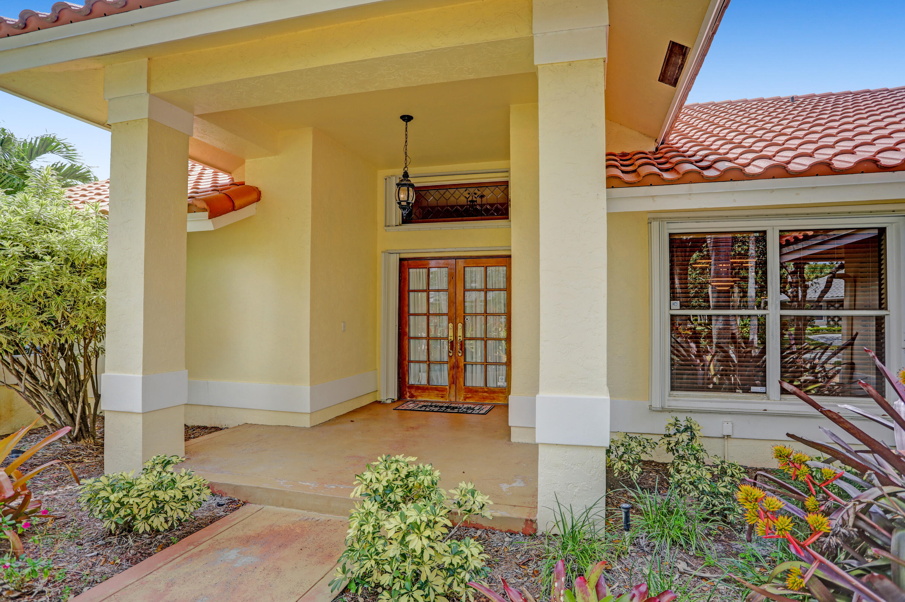 2820 Hampton Circle West Delray Beach, FL 33445 - Photo 16 of 38 3W1A9061