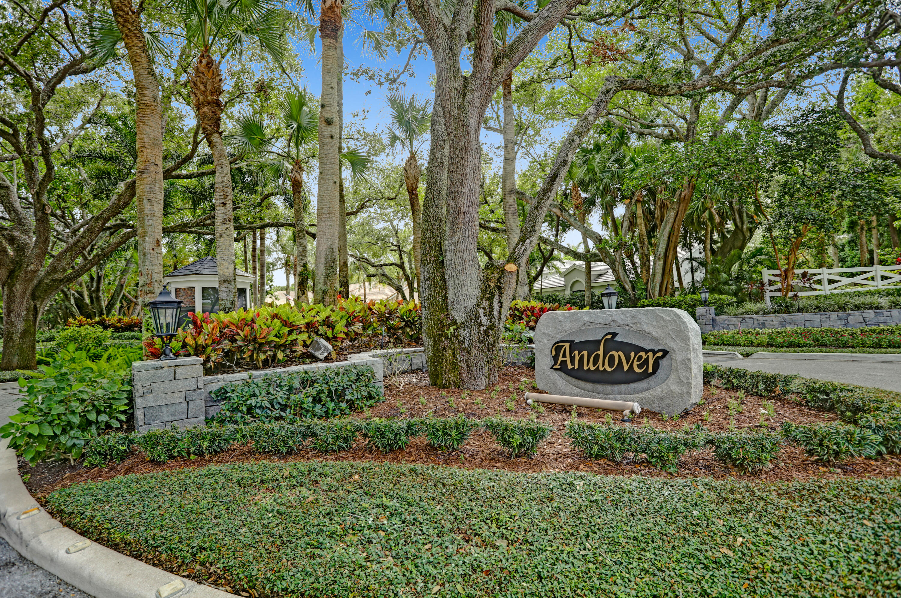 2820 Hampton Circle West Delray Beach, FL 33445 - Photo 32 of 38 3W1A9253