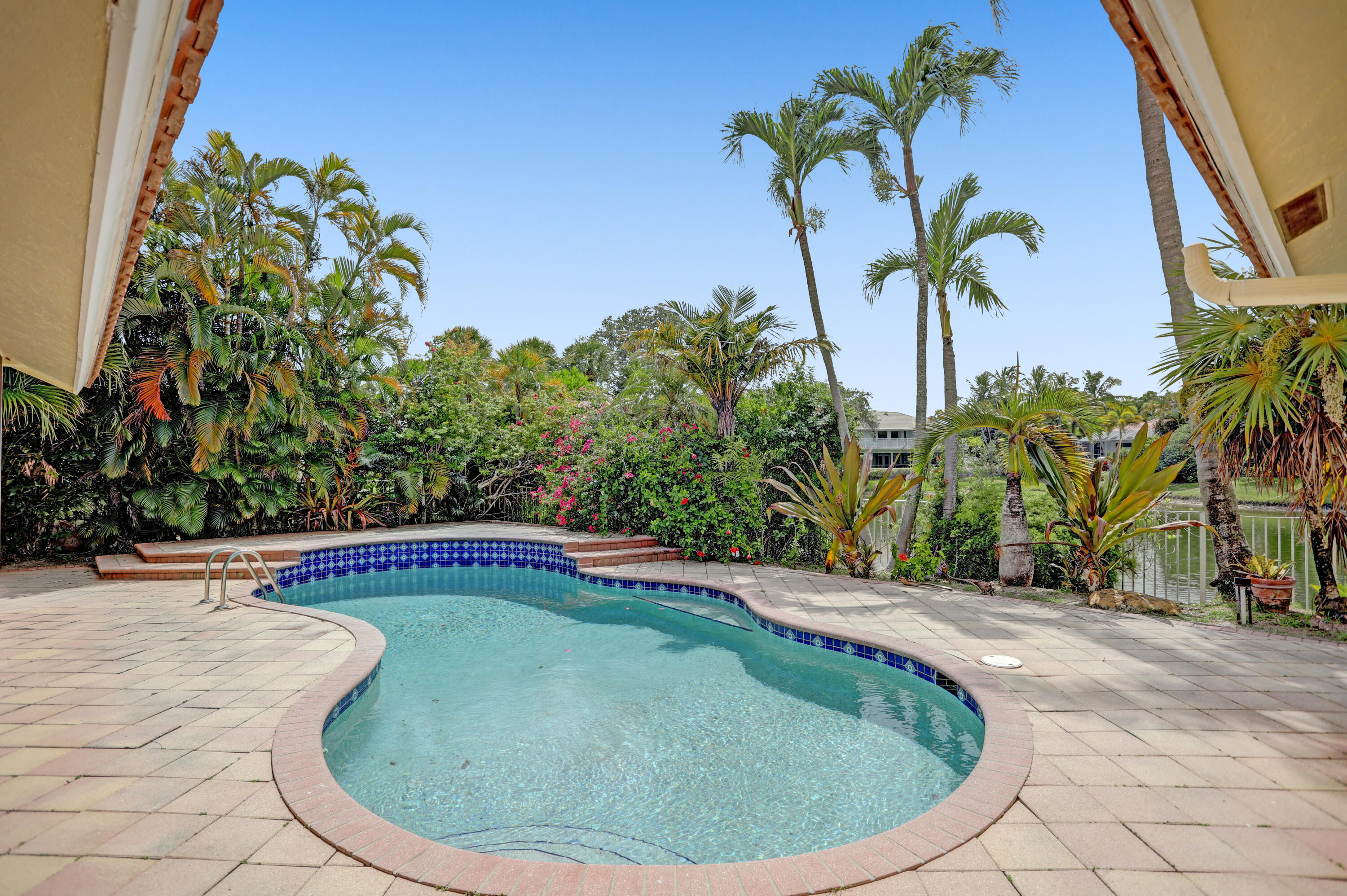 2820 Hampton Circle West Delray Beach, FL 33445 - Photo 9 of 38 3W1A9088