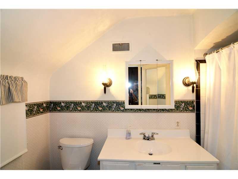 4836 Old Boston Road Whitehall, PA 15227 - Photo 15 of 24 Full Bath.
