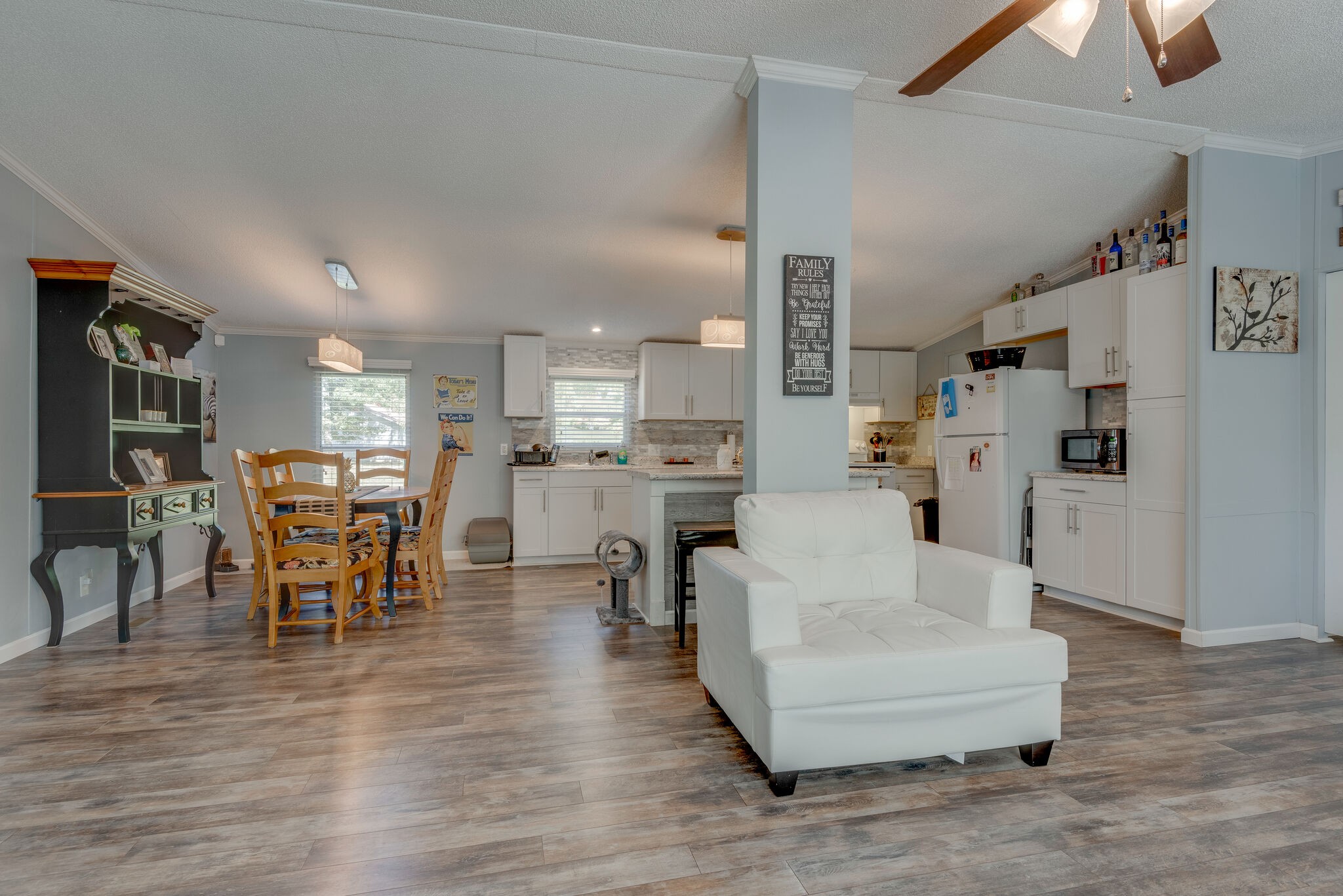 176 Duke Road Dickson, TN 37055 - Photo 4 of 26 a living room with furniture and kitchen view
