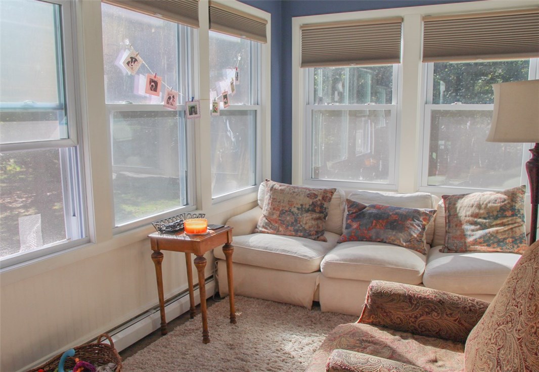 127 Touisset Road Warren, RI 02885 - Photo 17 of 22