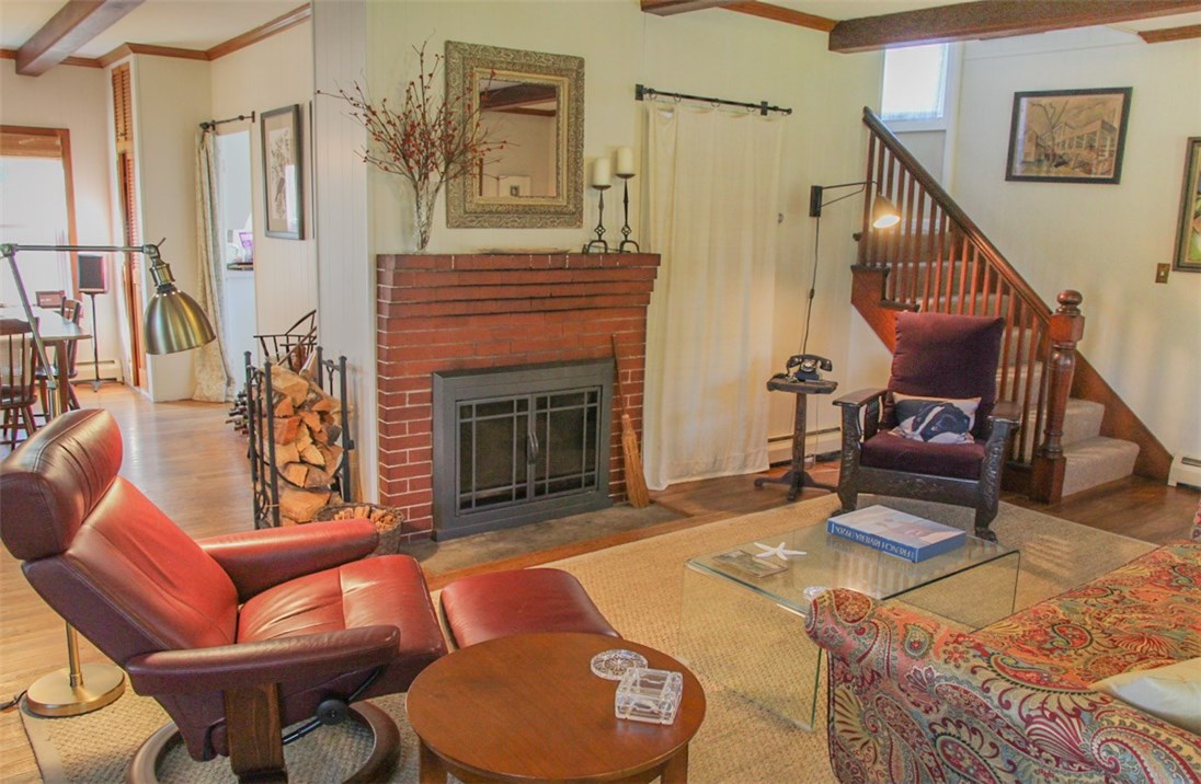 127 Touisset Road Warren, RI 02885 - Photo 7 of 22