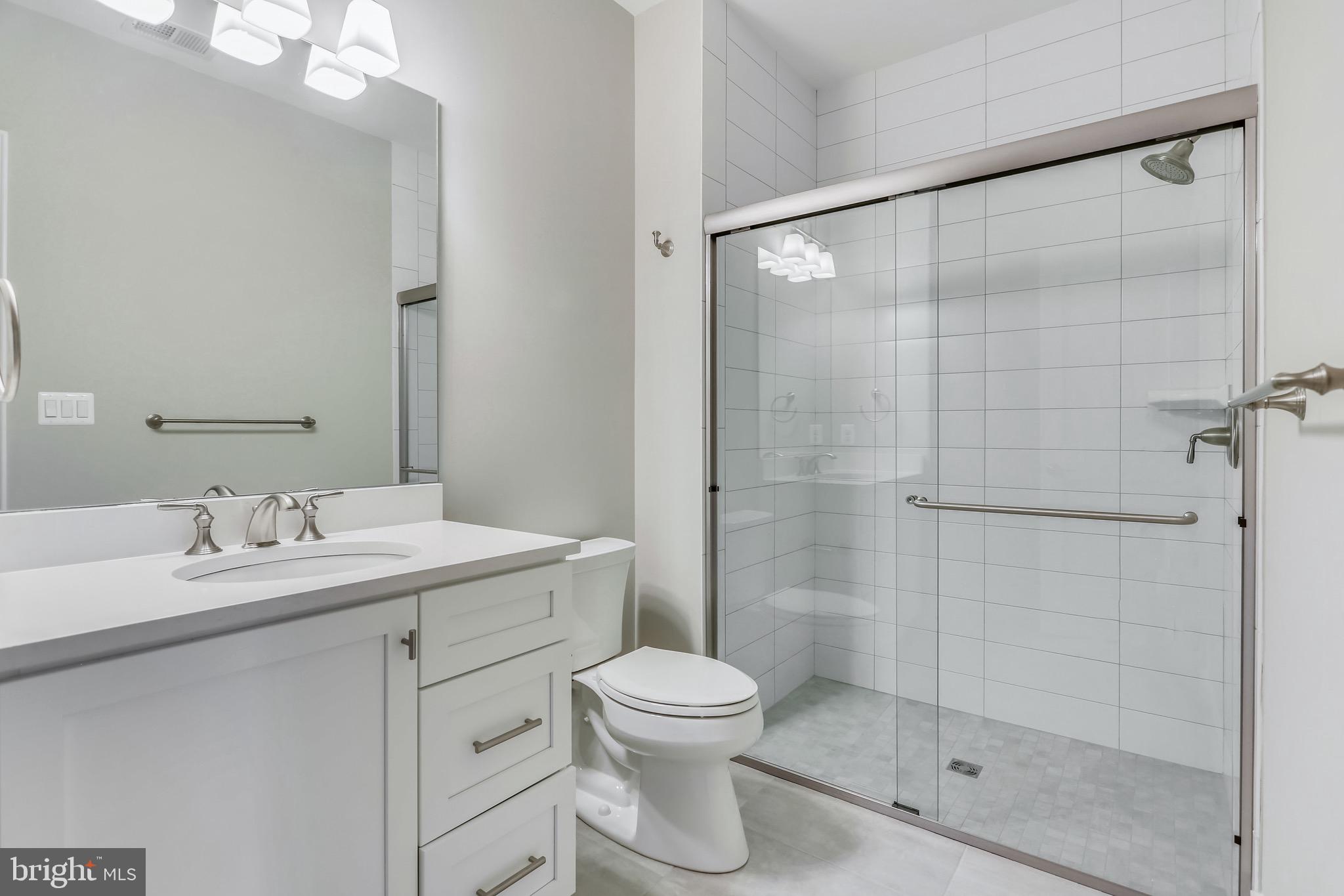 10201 Gary Road Potomac, MD 20854 - Photo 16 of 33 Secondary bath with shower option