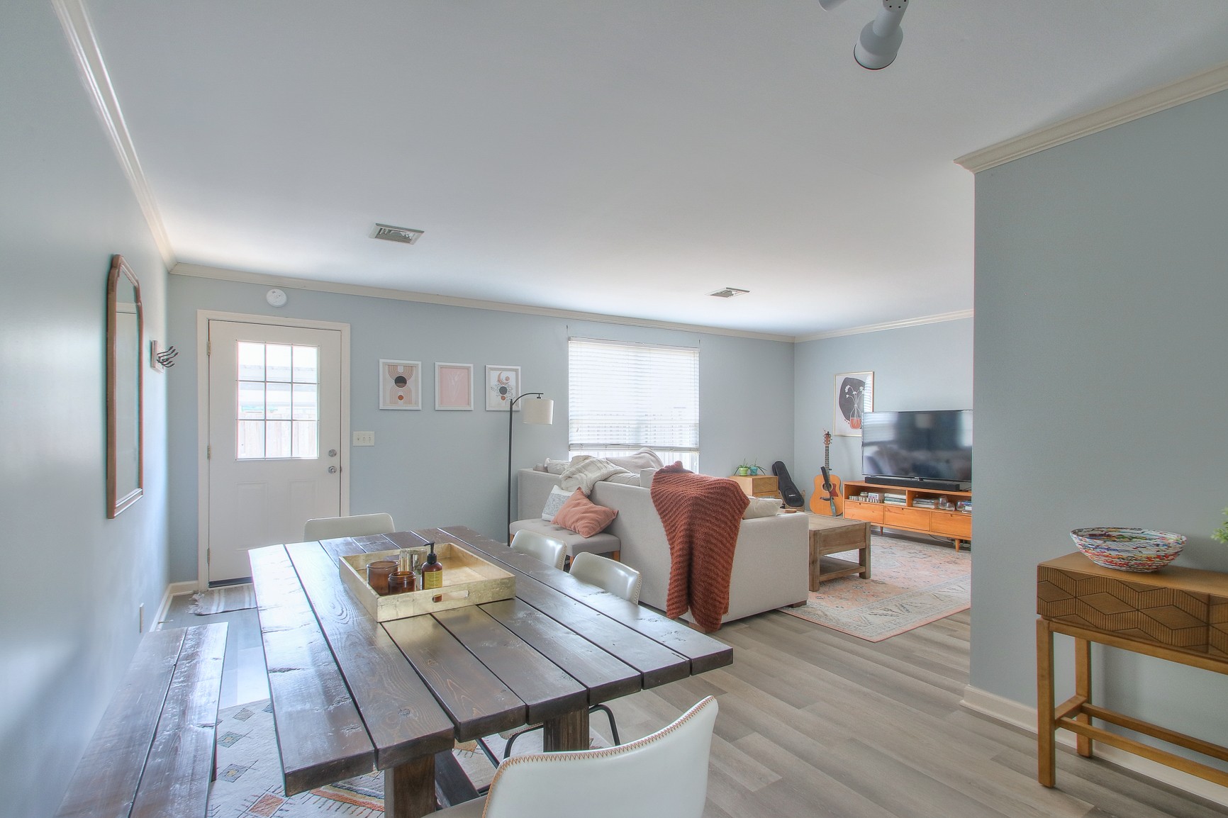 1016 General George Patton Road Nashville, TN 37221 - Photo 7 of 23 a living room with furniture and wooden floor