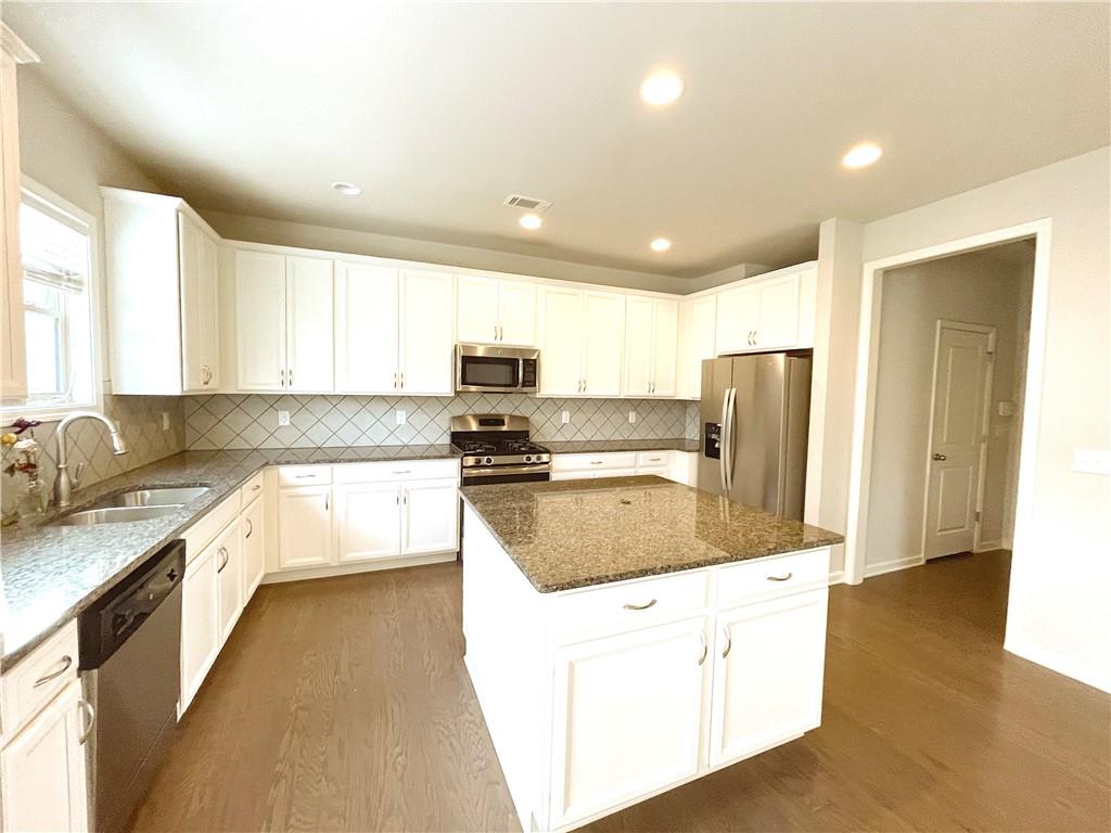 5775 Rialto Way Cumming, GA 30040 - Photo 5 of 18 Gallery Image 5