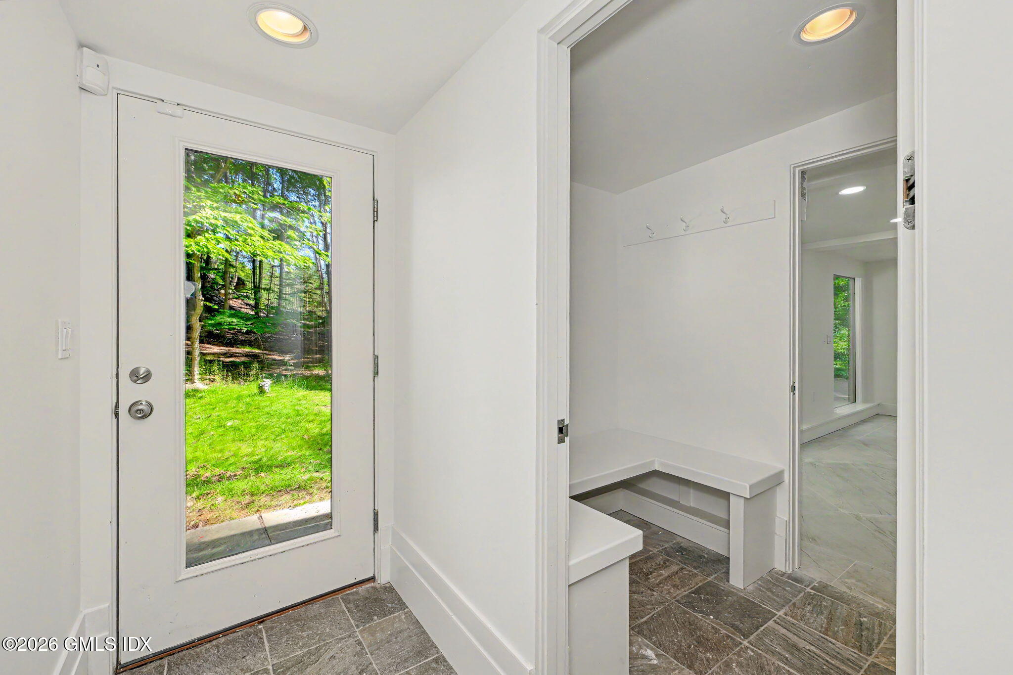 424 Cognewaugh Road Cos Cob, CT 06807 - Photo 31 of 43 6-web-or-mls-424-cognewaugh-rd