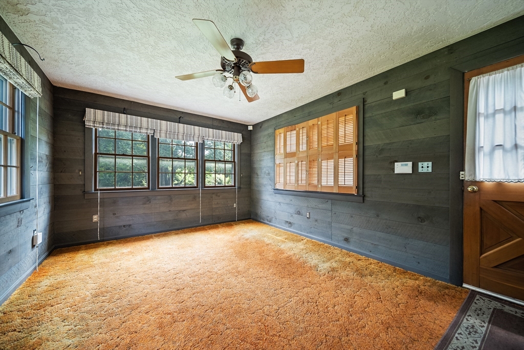 672 Old Bedford Road Concord, MA 01742 - Photo 12 of 36