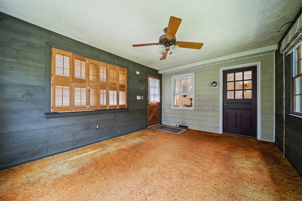 672 Old Bedford Road Concord, MA 01742 - Photo 13 of 36