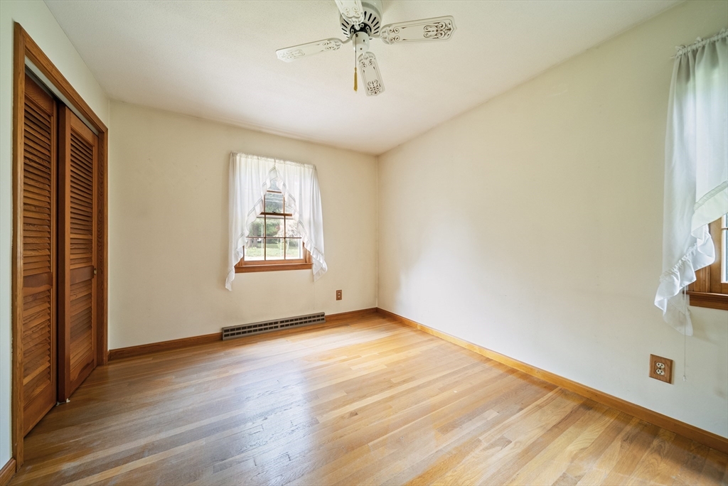 672 Old Bedford Road Concord, MA 01742 - Photo 14 of 36