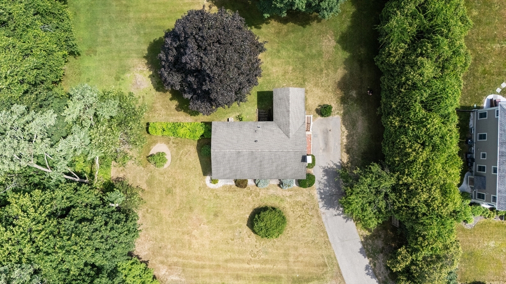 672 Old Bedford Road Concord, MA 01742 - Photo 31 of 36