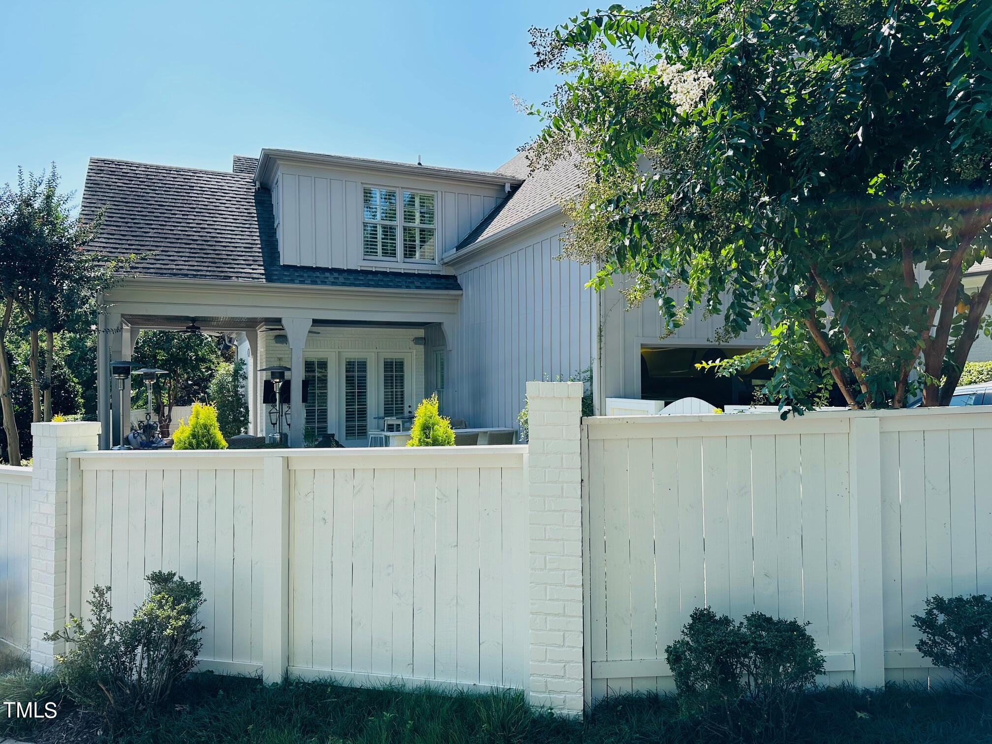543 Guilford Circle Raleigh, NC 27608 - Photo 43 of 46 a view of a house with backyard and sitting area