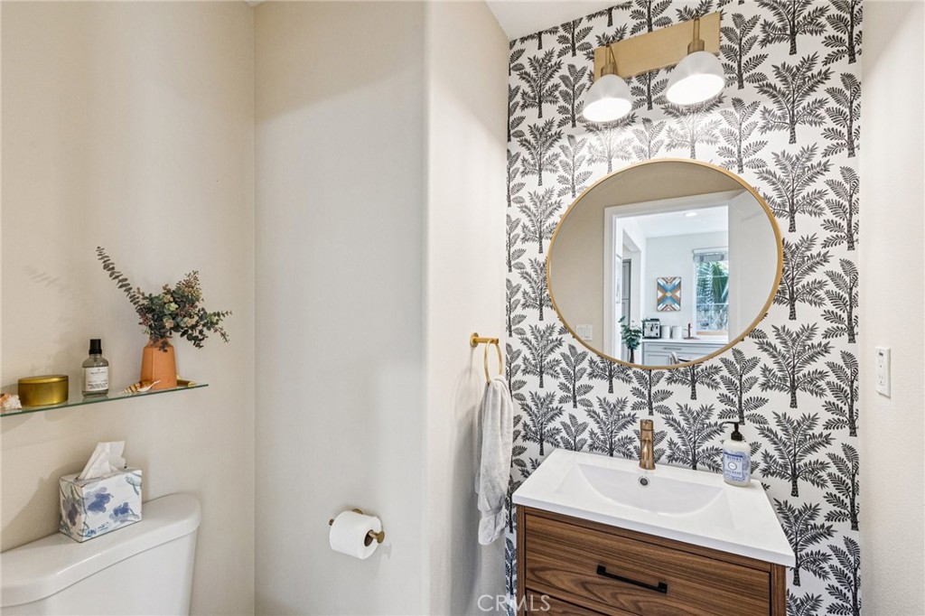 27436 Riverside Lane Valencia, CA 91354 - Photo 4 of 31 Downstairs Powder Room