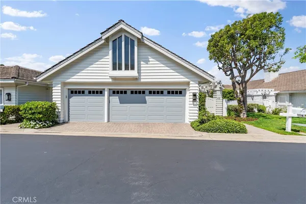 $3,299,000 | 45 Northampton Court, Newport Beach, CA 92660