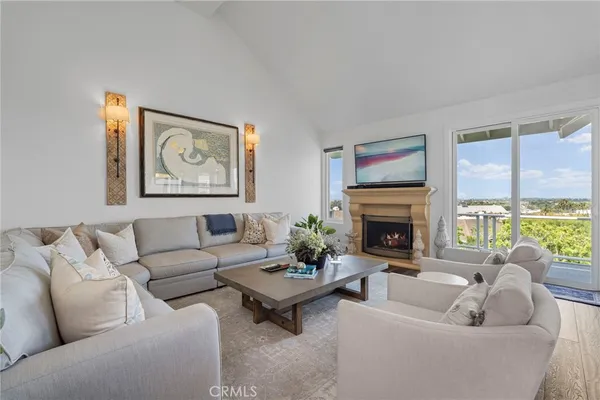 $3,299,000 | 45 Northampton Court, Newport Beach, CA 92660