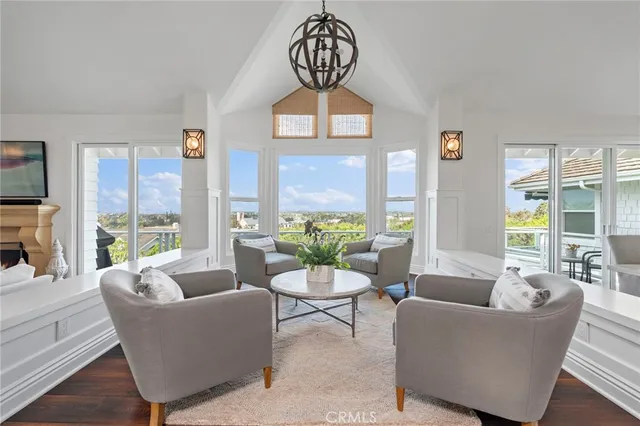 $3,579,000 | 45 Northampton Court, Newport Beach, CA 92660