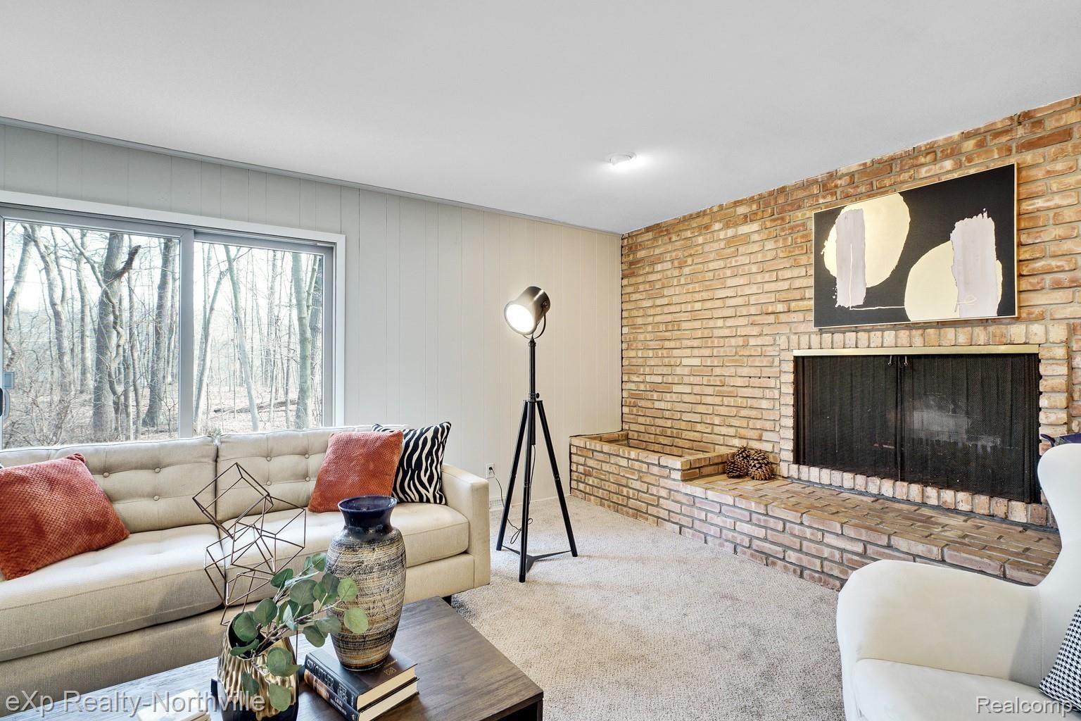 1200 Burnham Road Bloomfield Hills, MI 48304 - Photo 34 of 58 dsc00821-dsc00823.jpg