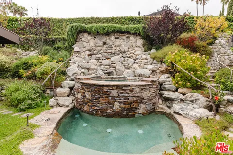 $3,695,000 | 2208 Westridge Road, Los Angeles, CA 90049