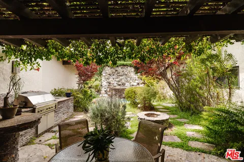 $3,695,000 | 2208 Westridge Road, Los Angeles, CA 90049