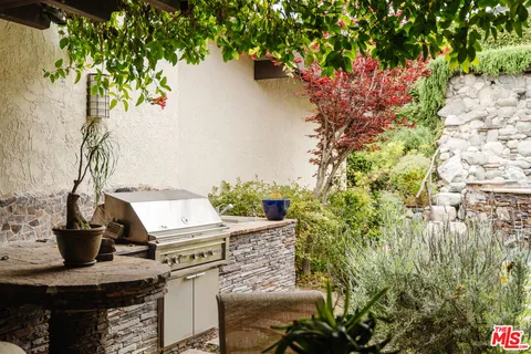 $3,695,000 | 2208 Westridge Road, Los Angeles, CA 90049